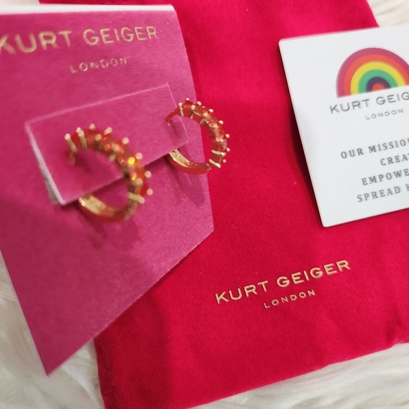 🔹️ KURT GEIGER🔹️ LONDON orange crystal Huggie Earrings ✨️ 🌈 - Picture 1 of 9